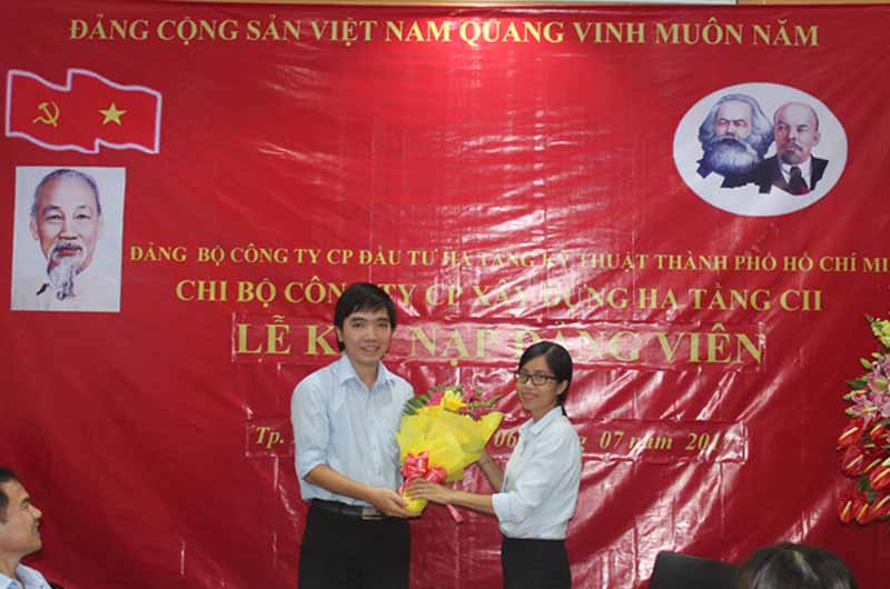 CEE - Lễ kết nạp Đảng viên mới